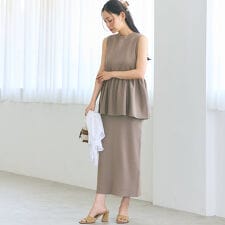 2点セット ペプラムニット スカート セットアップ 全2色