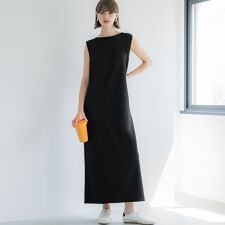 エンボスボートネックマキシワンピース 全2色