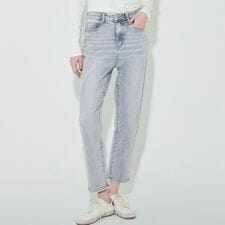 コカ(coca)のムーヴデニムテーパードパンツ 全2色