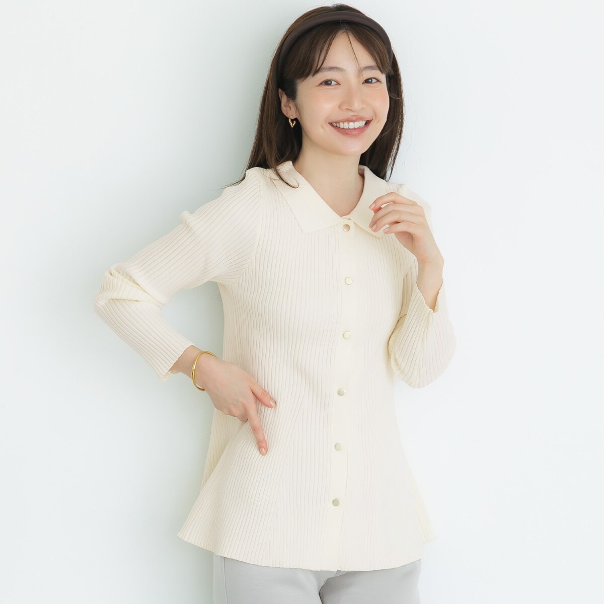 お値引のご相談はコメントまで【pois ポワ】コンパクトリブカーディガンベージュ スポンディッシュニットポロカーディガン 全2色 | コカ(coca) | マルイ