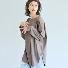 コカ(coca)の【新色登場】サイドスリット 長袖Tシャツ 全4色