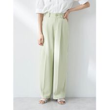 タックストレートパンツ