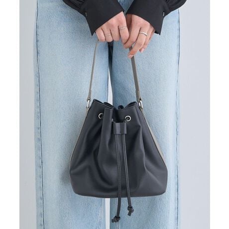 [^ԁF01000224100]\tgŊ炩ȃtFCNU[ŎdĂfUCobOBhXgR[hŋВ^ɍiꂽRpNgȃtHłBؚȃnhɌqoCJ[zFCȂ|CgBꂢ߂͂AJWAȃX^COɂ}b`邨߂̃ACełBfp摜́A̓ŐFČꍇ܂Bg̃j^[ɂďi̐FČꍇ܂B