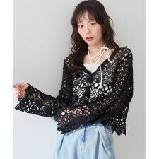 アースミュージック＆エコロジー(earth music&ecology)のクロシェ風Vネックカーディガン