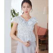 ダブルフリルノースリブラウス