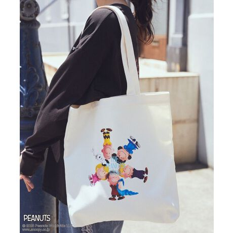 [^ԁF01000913400]PEANUTS̃A[g3Dŕ\LoXg[gobOB傫߃TCYŎgǂACTuobOƂĂ􂵂Ă܂BJ[ɂĕIׂA\[gfUCȂ̂|CgBϋvɂDꂽ^tȃLoXobO̓OV[Yy݂邨߂̃ACełBfp摜́A̓ŐFČꍇ܂Bg̃j^[ɂďi̐FČꍇ܂B