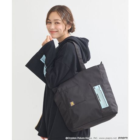 [^ԁF01000128200]w~NEx~ earth music&ecology Japan LabelẼRX`[̑̃p[cC[Wvg|Cg̃g[gobOBЖʂNAdlɂȂĂA莝̃ObYȂǂĂy݂܂BEf́02S𗎂Ƃ񂾃IWisXl[|PbgɖDtAANZgɂ܂BWF_[XŃJWAɂgiCfނgpAA4TCYۂTCY߃|CgB|Pbgt@Xi[JtAigɂ߂̃ACełBEfCG[