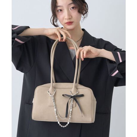 [^ԁF01000807800]OOe[ṽ{ڂ䂭obO`[Bp[p[c⃁^̑gݍ킹ƃX_[`F[2AfUC|CgłBt₷n[g^̃JriɂځBobOɂƕt邾ŃtF~jȃANZgɂȂ邨߂̃ACełBfp摜́A̓ŐFČꍇ܂Bg̃j^[ɂďi̐FČꍇ܂B