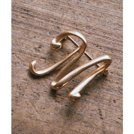 [^ԁF01000807200]_炩Ȑŕ`ꂽCjVu[`Bmɂ͂AXJ[tobOȂǏɍ킹̂߂łB莝̃u[`lbNXƏd˃{[X^COBgpɂ͂AMtgƂĂ΂邨߂̃ACełBfp摜́A̓ŐFČꍇ܂Bg̃j^[ɂďi̐FČꍇ܂B