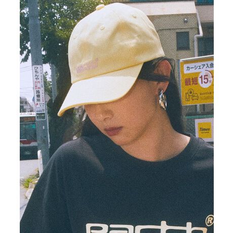 [^ԁF01000855800]uhShJڂ䂭g蔲Q̃JWALbvBubNAItzCg̃x[VbNJ[ƃR[fBl[gɉf_炩Ȉۂ̃J[܂߂5Fpӂ܂BAWX^[̓XCh^CvŊȒPɃTCY߉\BWF_[XŊ􂷂fUC̃Lbv́AƂv[gɂœKłBfp摜́A̓ŐFČꍇ܂Bg̃j^[ɂďi̐FČꍇ܂B