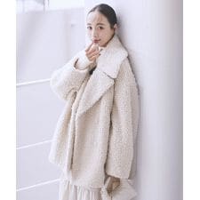 アースミュージック＆エコロジー(earth music&ecology)のループファーコート