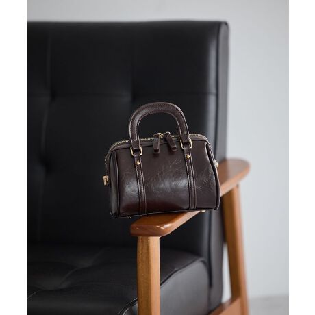 [^ԁF01001243600]R[fBl[g̃|CgɍœKȃ~j{XgobOB̂tFCNU[ɃS[hfUCiȈۂ̂ЂƕiłBzRXȂǕKvȕ[łTCYłƂoɂœKBV_[Xgbvt2WAYdlŃV[ɍ킹Ďgł邨߂̃ACełBfp摜́A̓ŐFČꍇ܂Bg̃j^[ɂďi̐FČꍇ܂B