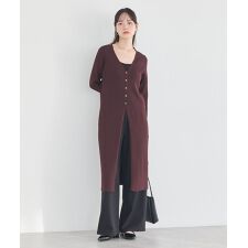 Vネックニットワンピース