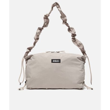 [^ԁFZNHBN10]RpNgɏŎ^ׂupbJuvV[YBh[R[hfUCłBɗDꂽ|GXefނgpBTCh̃AWX^[Ō`𒲐łAXgbvOă|[`ƂĂgp\łBEP[łAꕔɃXgÕANZgghCNȃV_[obOEobO̊J̓Wbp[JE߉\ȃV_[Xgbv́AprɉĂƂ{Xgbvr[XgbvɕύX\E C[ɃtgWbp[|PbgE C[̔wʂɂ̓pbJu|PbgE obOpAIGLESpb`E ETChplAIGLE̐Vo[hSEEAIGLE FOR TOMORROWiĐfނɔzYwiijTCYFW34cm x H26cm x D14cm 