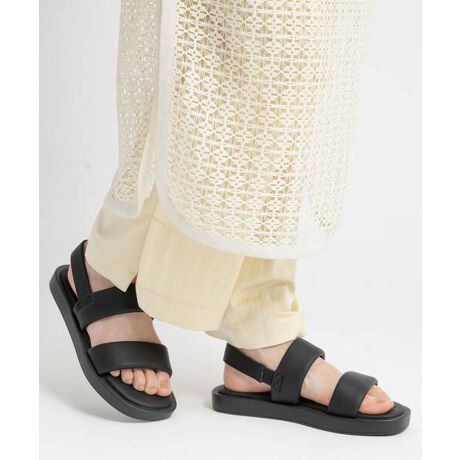 [^:1609024225208]ʂ̂Ȃ~j}ȃfUCŁAlXȃR[fJo[_uxgT_Bi`ȃx[WɃ[hȃubN\[gݍ킹AV[vȈۂɎdソ1B悢{[̃pfbhfUCŁAgĥ鑫oBAbp[ɃX|W\tgȑfނgpƂƂɁAxgܖDŏ_炩dグ邱ƂŁAfŗĂӂDłB܂Cyɗtbg\[ɉAobNxgɃS̗pATbƂ̂܂܃NɒEł̂yʐ݌vŁAS̏ȂyȕsT|[g܂Bɒ~ɂ́Aɍ킹ĂނɂƒݍނNbVAՌẑ_炩ȗSnB_炩KȑƁATbƃtɗCyŁAR[fɔvX1łBTCYZڈFS(22-22.5cm)EM(23-23.5cm)EL(24-24.5cm)ELL(25cm)EfށFvEAEg\[FEq[̍F2.5cmEd(Б)F230gȉ(MTCY)ETCYFW(l܂̂Ŗڈł)