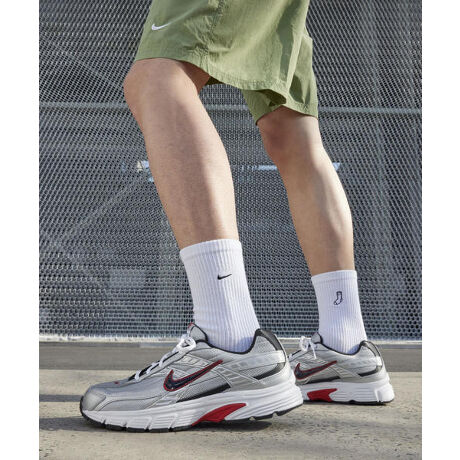 [^:3902823405001]KɃT|[gIʋC̍Abp[Ə_炩NbVjOgݍ킹AMɖz̑CjVG[^[B_炩ʋCɗDꂽbVAbp[ɁAlXȃI[o[CdˁAϋv߂̊̂Oς\zBIȃTCh̃XEbVAX|[eB[ȃfUCɈĂ܂BɕKvȉKƐꂽX^CAg[jO畁ig܂ŃI[EhɊBKxȃ{[\[ꂽ݊̂fUCŁAJWAX|[cMIXX^CAY2Kt@bVA▭Ƀ}b`ACełByzT|[gɗDꂽI[o[CőV[Y̒SɃz[htH[̃~bh\[A_炩NbV̌SnAEg\[̃tbNXO[u(ȍa)RȓT|[gEfށFVRv/@/vEAEg\[FEq[̍F4.0cmEd(Б)F320g(26.5cm)ETCYF⏬߁B0.5cm傫߂(l܂̂Ŗڈł)