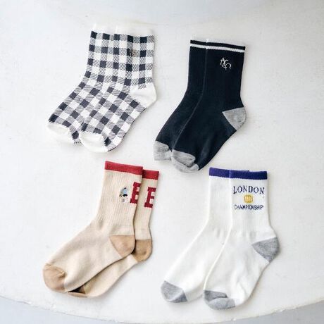 [^ԁFV154015]apres les cours(AvN[)̃^CcE\bNXu4A\[g\bNXv́A炨ɂȂfUCB悤ӂƂ̃X^COyŁBCSSESE10-12cmE13-15cmA^Cc70-80cmE80-90cmE90-100cmɂ͊{IɌCɊ~߉H܂BiꕔOj#apreslescoursyTCYz10-12FTCY(cm)10-1213-15FTCY(cm)13-1516-18FTCY(cm)16-1819-21FTCY(cm)19-21iɂ葽̌덷鎖܂B炩߂BTCÝAȕԂŁAíyOz𑪒肵łB