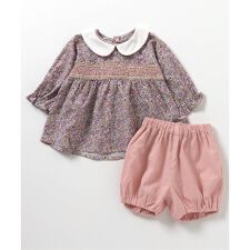 アプレ レ クール(apres les cours)の花柄スモッキング刺繍ベビーセットアップ