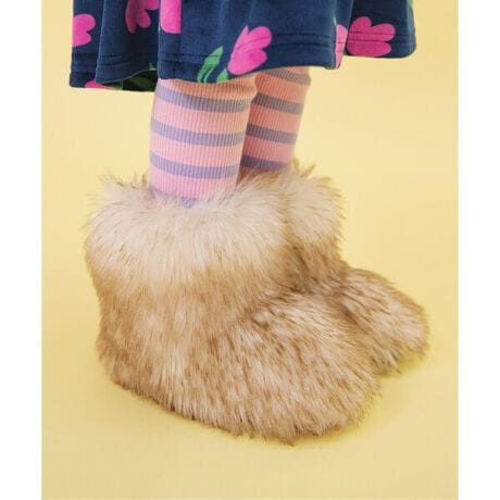 [^ԁFL448055]Ampersand(ApTh)̌Cuӂӂu[cvBɂt@bVG݂𒆐SɋG߂肵ACeoG[VLxɃCibvB舵̂ӁX̌C͏o׎̌Č^ȂǂhprōĂׁA͂ۂɔׂNĂꍇ܂Biɂđ܂ɂꂽԂł̏oׂƂȂꍇ܂B#FOKIDSMARTyTCYz14FTCY(cm)1415FTCY(cm)1516FTCY(cm)1617FTCY(cm)1718FTCY(cm)1819FTCY(cm)19