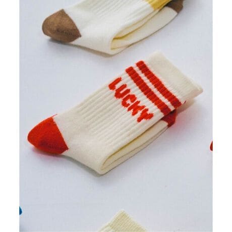 [^ԁFP154016]lC̃\bNXɕVɒԓI킹₷R[fBl[g̃|CgɂȂ长΂ŁAFȂfUCBigtH[}܂ł͕LV[Ŋ􂵂܂BȃpbP[WȂ̂ŃMtgɃvXĂCSSESE10-12cmE13-15cmA^Cc70-80cmE80-90cmE90-100cmɂ͊{IɌCɊ~߉H܂BiꕔOj#FOKIDSMARTyTCYz13-15FTCY(cm)13-1516-18FTCY(cm)16-1819-21FTCY(cm)19-21