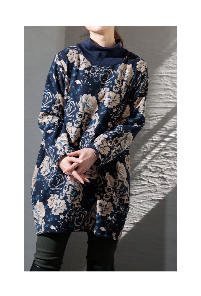 蝶々です。新品、アルベロベロのカラフル花柄長袖ハイネックチュニック 楽天市場】【 40%OFF SALE 】 オレボレブラ OLEBOREBLA