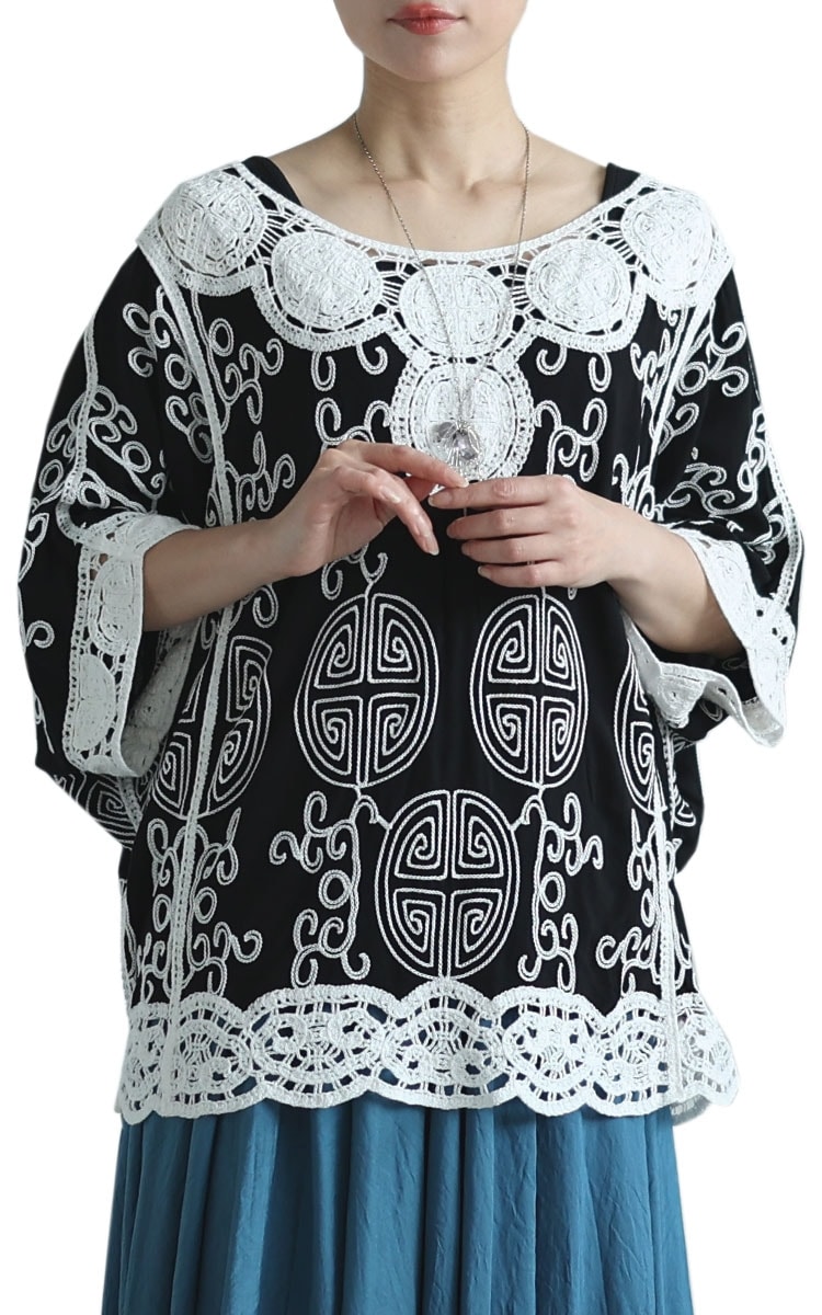 ブラウス】 トップス シャツ 白 ホワイト 紺 ネイビー 7分袖 花柄 刺繍