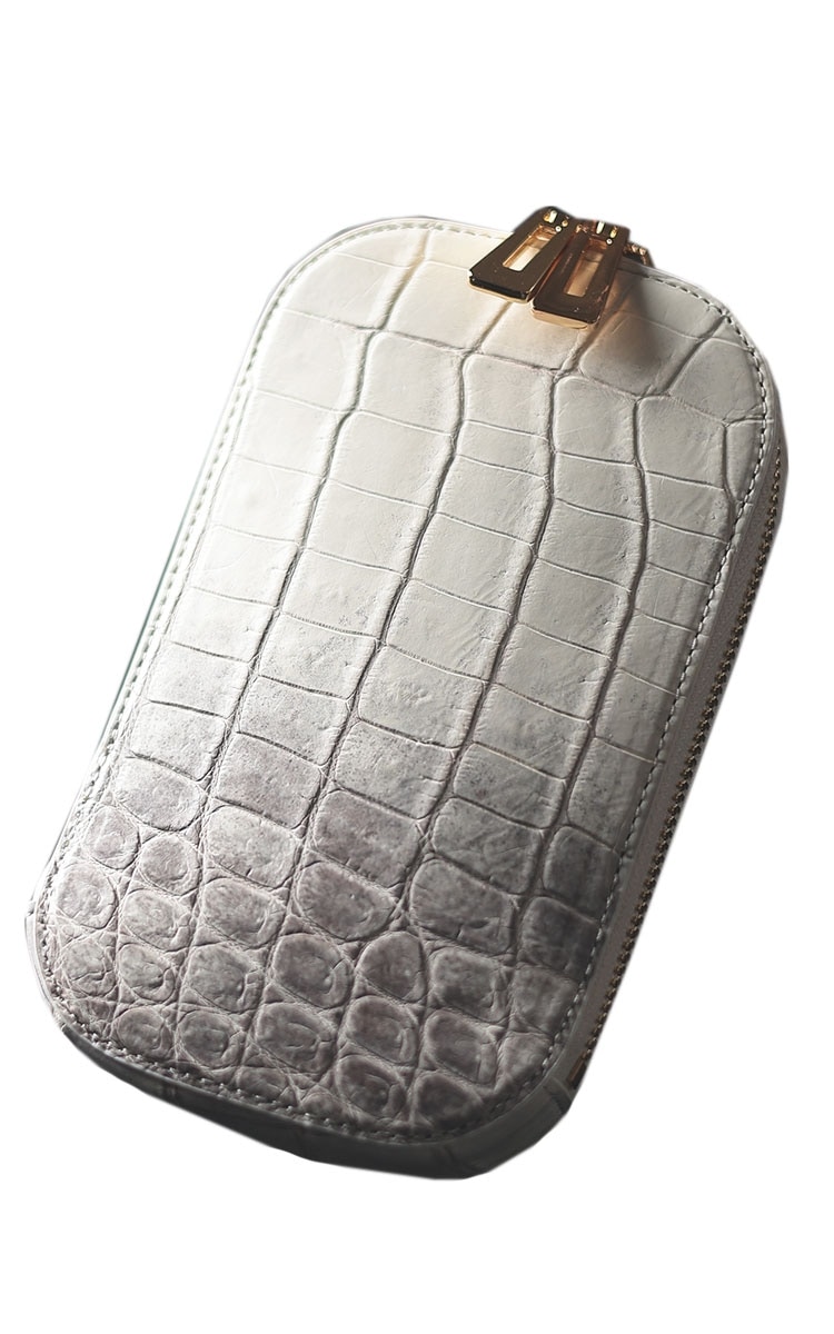 [}C]yX}zV_[z  t@bVG X}z|[` ubN zCg lCr[ O[W/TA[hisawa a la modej q}(zCg)