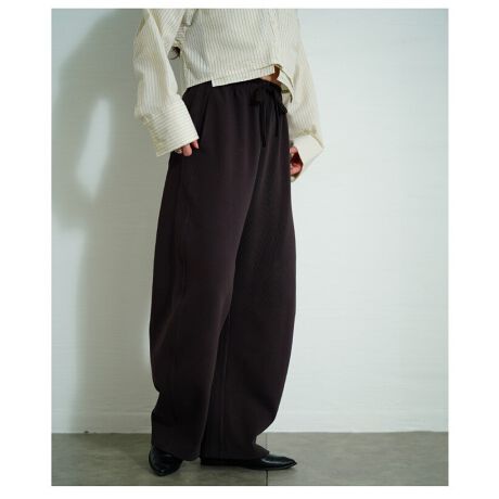 [^:SAWA-9922]Vvȃjbgñpc̓ANeBuV[ɂ}b`郁YCNȈꖇBEGXgɂ̓MU[S̗pAEyXBɂ̓hXgdl炨D݂̃tBbgɒ߉\A܂BCh̒悭J[uVGbgő̌^Jo[AJ[ũVGbgŐłȂꊴoBEGXg̍ɂ́ACȂEbh̃Sv[g炢AYANZgɁBTChƃqbvɌv4̃|Pbgtŗ֐ɂAVv獇킹gbvXɂ܂BX|[eB[ɎdグĂAY߃ACeƊ|ZăghMIXR[fɎdグĂT}ɂȂpcłB