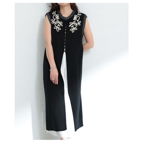 [^:SWDT-847R1310]C[hACẽẂAĩR[fɏd˂邾ŃX^COAbvf[gĂꖇB狹ɂĂꂽԕ͗l̃R[hhJA؂₩ɂAgĥfUCŏ{X^CɁBEGXg܂ŔzꂽA݃{^𗯂߂΁AƂXbgꂽ悤ȃVGbgŔU܂B悭JA[z[AC[hyAN[lbN̎񌳂ŃnClbNCi[ƂDB胍Oő̌^Jo[AivX܂BXJ[gɂpcɂ}b`AӂƍL郏s[Xɍ킹ĂT}Bd˂邾Ńgȉ؂₩YvXACełB