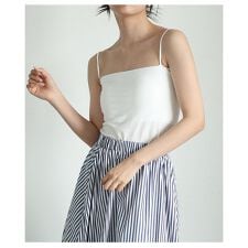 【キャミソール】 トップス インナー 黒 ブラック 白 ホワイト ショート丈 カップ付き 夏 夏服