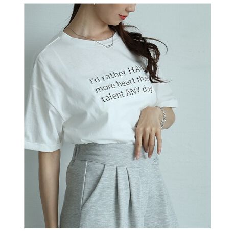 [^:ALMAM-396034]ɃbZ[Wd˂ꂽ^[hTVćAJWAɂY߂ɂރghCNȈꖇBx[VbNTVcɗ̊̂郁bZ[WSdˁAX^COɃYȂA߂ANZgɁBRbgdĂ̐nAʋCLkǂA΂ދG߂ɂ҂Bx[VbNȃmg[J[̃ubNƃzCgɉAN₩ȃu[G߂ʂFWJBǂ̃J[킸X^CO₷ApcɂXJ[gɂ}b`Jbg\[łB