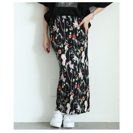 [^:ALMAM-29507]gȉԕSʂɕ`ꂽXJ[ǵA̐Sh͂ޖ͓IȈꖇBƂƂƂVGbgőlۂYAȂ悢Ƃ芴̂i[XJ[gɁAudĂ̐nLkA񂾂Ȃǂ̓X[YɁBEGXgɂ̓S̗pAĽ^ɑΉANV[ȐSnBiŃgȈۂYԕ炫AR[fɎ邾ŁA܂؂₮lȃXJ[gBIɂItɂ݂₷AY߃ACe͖ܘ_̂ƁAJWAȃgbvXƂQB