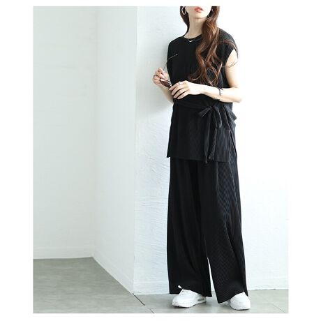 [^:ALMAM-02367]unŎdĂꂽJbg\[pc̃ZbgAbvACeBƂSñgbvX́AEGXg̗TChɈ̃{zAԂŋrʁEGXg}[NŃn̂VGbgɁBt`X[uől̘̓rɂ҂ȃfUCBCh̃pcłƃNV[Ȓp݂ɁBEGXgS̗pAĽ^̕ɑΉ܂BtȂAY߂ȈۂYAudĂLkQBANeBuȓɂX[YɑΉAIɂItɂޑl̃tX^CɁBʁXły߂邩R[f̕OƍL܂B