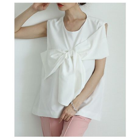 [^:ALMAM-1726]ɏꂽ_ȃ{m[X[ugbvXBuEXCNȁAƂeNX`[ŕi̗ǂۂZA_ȃ{fUCLb`[ȃ|CgɁBƂSnɁAL߂̃A[z[烌C[hX^Cɂ҂BobNt@Xi[dlŒEyXAƂڂɁBɌĒ悭LtAȃVGbgłqbvJo[Ă܂BY߂ȃfUCŎdĂAItBXʂȃV[ɂ}b`BY߂͖ܘ_̂ƁAJWAȃ{gXɂ}b`鏗炵ꖇB