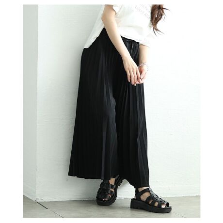 [^:ALMAM-780]Ղ̃v[cnŎdĂꂽtAȃVGbgXJ[gKE`pcBՂ̐ngpAłƂۂȂAɂ킹ėhVGbg؂₩ȏ炵ۂɁBɌčL郏Ch̃pcAg̃CE킸Aő̌^Jo[܂BEGXgɂ̓SgpAEyXBɂ̓hXgdl炨D݂̃tBbgɒ߂\BEGXgŃ{ׂ΁ACR[f̃ANZgɂBJWAɂȂ߂Ȃ炩ȐnAhXg{̒[ɔzꂽȂǁAlۂYtY߃X^CɎdオ܂BVvR[fI΂AV[Ƀ}b`܂B