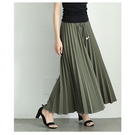 [^:ALMAM-780]Ղ̃v[cnŎdĂꂽtAȃVGbgXJ[gKE`pcBՂ̐ngpAłƂۂȂAɂ킹ėhVGbg؂₩ȏ炵ۂɁBɌčL郏Ch̃pcAg̃CE킸Aő̌^Jo[܂BEGXgɂ̓SgpAEyXBɂ̓hXgdl炨D݂̃tBbgɒ߂\BEGXgŃ{ׂ΁ACR[f̃ANZgɂBJWAɂȂ߂Ȃ炩ȐnAhXg{̒[ɔzꂽȂǁAlۂYtY߃X^CɎdオ܂BVvR[fI΂AV[Ƀ}b`܂B