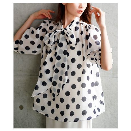 [^:ALMAM-196417]ghCNɒȂ{E^C{̃VA[hbgptX[uuEXBy₩œVvȂۓIȃfUCłB̑傫ȃ{E^C{؂₩ɌĂ܂BVGbg̓XbLƂCŒɂIXXłBJWAɂAʂȃV[ɂL􂵂܂B