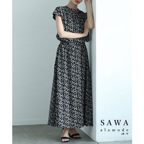 [^:ALMAM-28742]̂VbNȃubNx[XɏiȏԕSʂɍ炫Al̉؂₩o郏s[XB܂ŃZbgAbv̂悤ȃfUCŁA邾ŃX^CAbvĂꖇB񌳂ɃMU[炢Ah[voȂAƂSnɁB񌳂̌둤ɂ̓{^tĂ邩AEyXBt`X[ũfUCAl̘̓rɂ҂BEGXgɂ̓SʂĂ邩AEGXg^An̂VGbgɎdグĂ邩璅邾ŃX^CAbvɁB̂XJ[g͓ɍ킹āAӂƏiɍL؂₩ȃVGbgoB_炩ȃeNX`[ŒSnǂAntňSBꖇŒflȃs[XłB