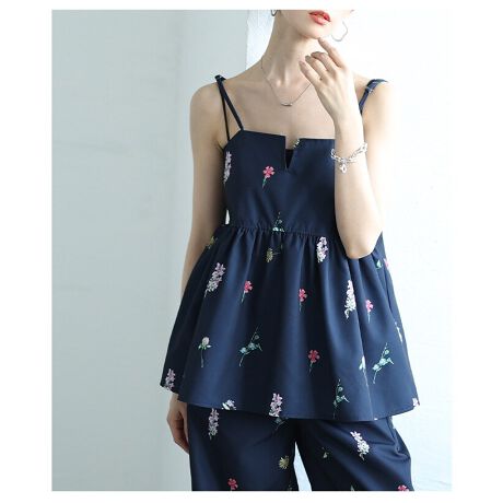 [^:ALMAM-29508]}`ȉԖ͗lhbĝ悤ɃY~Jɕ`ꂽL~\[́Ad˂邾őu₩ȊÂYꖇBAWX^[ťR炨D݂̒ɒ߂\B̃L[lbNfUCłƂۂvXAfReCo܂B߂̈ʒuɃMU[؂ւuƂŋrʂ𔭊AӂƍLyṽtAVGbgłJo[Bwɂ͕L̃MU[SzAAC[hɂ҂ȃfUCBCi[Vtg邾ŃOV[Yy߂ꖇBC[h̒Ȃ؂₩ɂÃpcƍ킹΃ZbgAbv̒Ȃy߂܂B