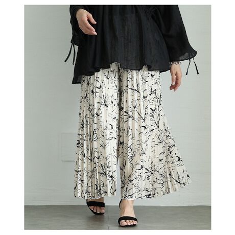 [^:ALMAM-668]菑ŕ`ꂽ悤ȃgȉԕ͗lĂ郏ChpcBv[cdĂ̐nŕi悭dオAtAȃVGbgoĂKE`pc̓XJ[g郊NV[ȐSnŁA炵oĂ܂Bmg[ŃNVJȈۂYAʂɍ炭ԕ͗lh߂Aꂽ͋CɁBEGXgɂ̓MU[S̗pǍ^킸Ȃ̂|CgBEGXg̃tgɂ̓h[R[hĂ邩AD݂̃TCYɒ߂\łBh[R[h̒[ɂ̓S[h̋Aו܂ŕîSĂ܂BIɂItɂ݁AJWAY߂܂ŃgbvXI΂y߂ꖇB