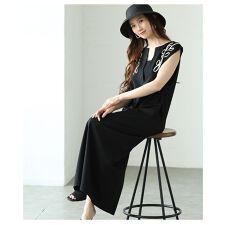 【ワンピース】 黒 ブラック ノースリーブ ロング丈 花柄 刺繍 綿 コットン レイヤード スリット