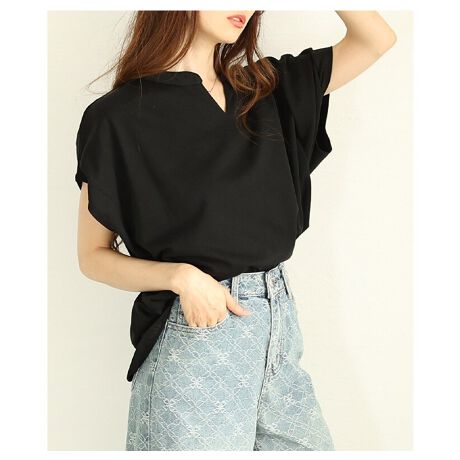 [^:ALMAM-528]ƂVGbgƃRbg̏_炩ȔG肪͂́AL[lbNfUC̃vI[o[Jbg\[BVvȂA񌳂̒悢JƗ̓IȃXeb`fUCA肰ȂANZgɂȂAJWAX^CɏivX܂B̓h}X[ûVGbgŁA̘rRɃJo[B̂̃CEɂANV[ȒSnȂ[YɂȂ߂Âl̒ȂoĂ܂BEhwŌ䂪߂ɐݒ肳Ă邩AqbvJo[B_炩ȃRbgfނŔǂAVv炱킹{gI΂Afjv[cXJ[gAChpcȂǕLR[fBl[gɃ}b`܂Bx[VbNJ[jAXJ[܂ŁAFႢőȂ閜\ACeB