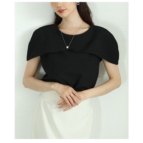 [^:ALJUN-999S]ӂƗ̓IɍLԂ̃P[vJ[ڂ䂭A؂₩ŐꂽP[vfUCuEXBVvȒɂAi悭tF~jȃANZgfUCŁAꖇŎ̑݊܂B̘rۂݍޑԂȃP[vJ[̘rCȂJo[AؚʂQB{fB͗̐؂ւ̃fUC㔼gƌĂ܂BƂnŁASn̗ǂƓ̔˔AƊƏ炵𗼗BobNt@Xi[dlŒEX[YBI^C͂Af[g₨HȂǁAƊoV[ɂ􂵂܂BVvȂʂAƂĂȈꖇɂȂ鑶݊gbvXłB