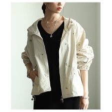 【アウター】 パーカー 撥水 花柄 刺繍 ドット 総柄 長袖 フード ジップアップ 黒 ベージュ