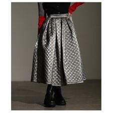 【スカート】 ボトムス ブラック 黒 シルバー ミモレ丈 キルティング ウエストゴム フレア タック