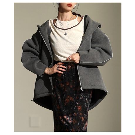 [^:ALMAM-200786]Ɠ̃nŗ̊̂▭VGbg𐶂ݏo_{[fނgpI[o[TCỸp[J[͈ꖇĂƏd󂷂邱ƊԈႢȂIK肪BlɊ傫߂ȃTCYŎdグ܂B̃h[R[fŃVGbg݁AƔwʂ̃Xeb`Vvȃp[J[Ɍ܂B