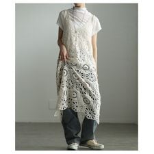 【ワンピース】 クロシェ ニット 透かし編み レイヤード スカラップ Vネック ロング 黒 白