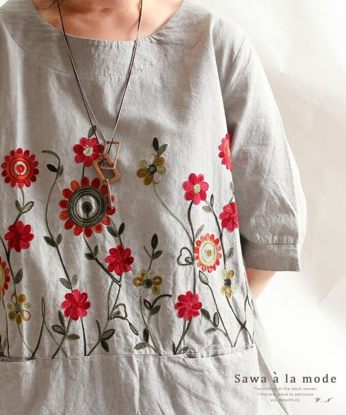 フラワープリント 五分袖チュニック 花刺繍の5分袖チュニックワンピース | サワアラモード(sawa a la mode