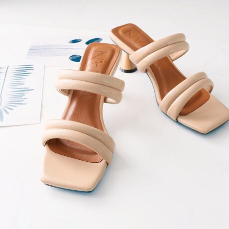 [^:V53013SM]ElC̃pfbh~[T_ɃV[xbgJ[3FԓIEXNGAgD~ό`тq[ŃghCNȃVGbgIEXeb`Ղ_uoh̃pfbhfUCIEtF~jȃX^C͂AJWAnTX^Cɍ킹ăfBȃGbZXvX̂₷̃|CgEɂȂɂɂᔽNbVC\[E芴̂q[ŕ₷EȐ̂炩ŗ͂̋z͂悭AɂȂɂɂBE~[fUCŒEN`EX|W̓{[̂Abp[ŏ_炩聦@Cl[uLenavɂȂĂ鏤ił͂̉\܂B@摜̓TvgpĂׁAۂɂ͂鏤iƎdlقȂꍇ܂B@Beꏊ₨g̃j^[ɂ኱FقȂꍇ܂B@YɂĐFdlقȂꍇ܂B