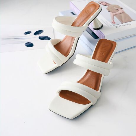 [^:V53013SM]ElC̃pfbh~[T_ɃV[xbgJ[3FԓIEXNGAgD~ό`тq[ŃghCNȃVGbgIEXeb`Ղ_uoh̃pfbhfUCIEtF~jȃX^C͂AJWAnTX^Cɍ킹ăfBȃGbZXvX̂₷̃|CgEɂȂɂɂᔽNbVC\[E芴̂q[ŕ₷EȐ̂炩ŗ͂̋z͂悭AɂȂɂɂBE~[fUCŒEN`EX|W̓{[̂Abp[ŏ_炩聦@Cl[uLenavɂȂĂ鏤ił͂̉\܂B@摜̓TvgpĂׁAۂɂ͂鏤iƎdlقȂꍇ܂B@Beꏊ₨g̃j^[ɂ኱FقȂꍇ܂B@YɂĐFdlقȂꍇ܂B